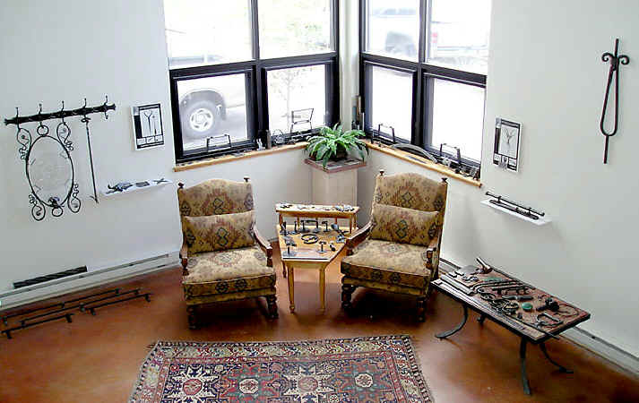 showroom1.jpg (80136 bytes)